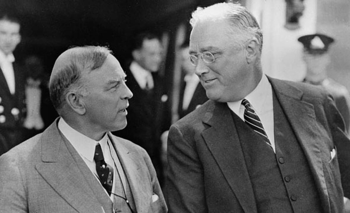 mackenzie-king-and-roosevelt Rt. Hon. W.L. Mackenzie King and President Franklin D. Roosevelt speak on July 1936.
