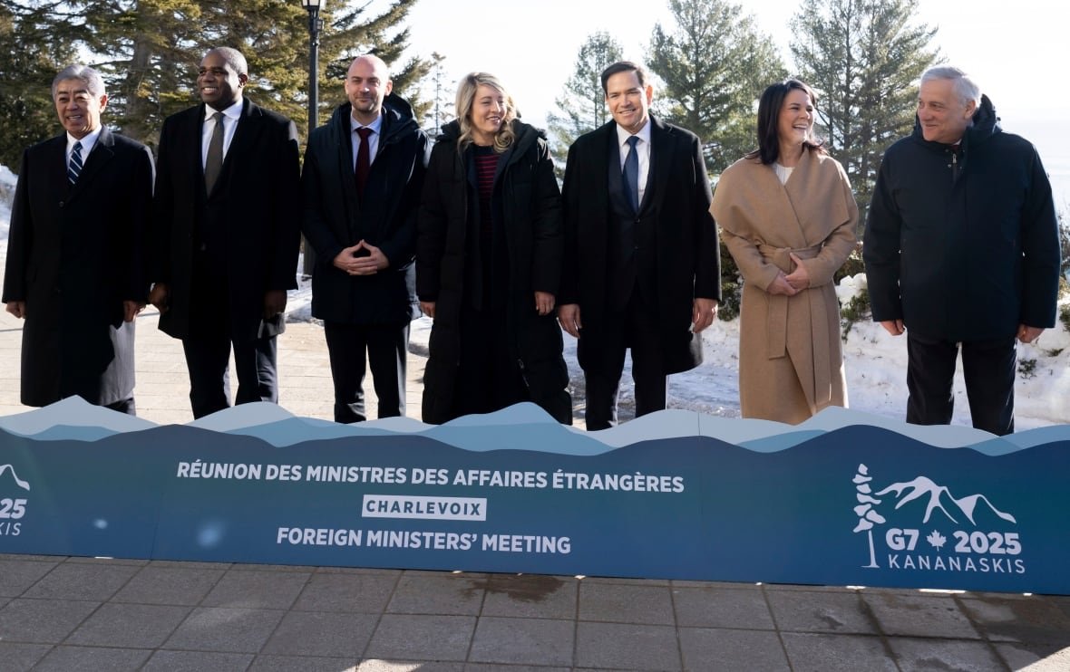 g7-us-canada-2 From L to R, Japanese Foreign Minister Takeshi Iwaya, British Foreign Minister David Lammy, French Foreign Minister Jean-Noel Barrot, Canadian Foreign Minister Melanie Joly, U.S. Secretary of State Marco Rubio, German Foreign Minister Annalena Baerbock and Italian Foreign Minister Antonio Tajani pose for the family photo during the G7 foreign ministers meeting in La Malbaie, Quebec, Thursday, March 13, 2025.