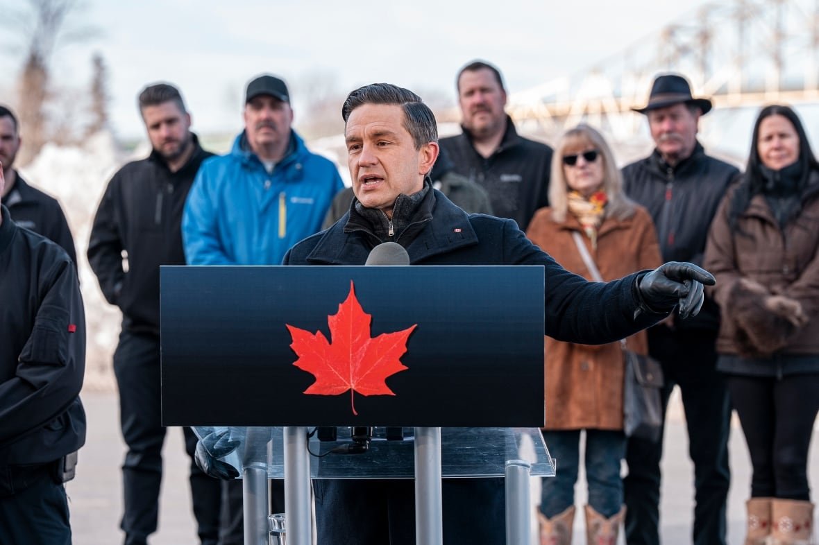 fedelxn-conservatives-20250409-4 Conservative Leader Pierre Poilievre speaks at a campaign event in Sault Ste-Marie, Ont., Wednesday, April 9, 2025. THE CANADIAN PRESS/Bob Davies