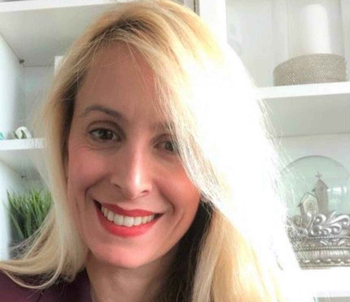 vivian-stamatopoulos Image of a woman with long blond hair, smiling